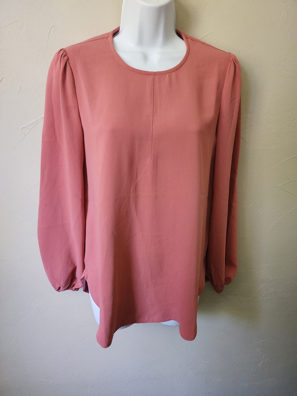 Tahari Dusty Rose Long Sleeve Round Neck Blouse Size XS